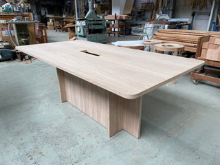 Dash Table raw oak