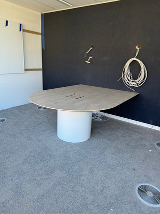 D-endy Table