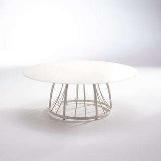 ND 330H coffee table with a minimalist design on a plain background