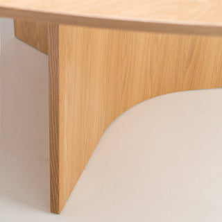 Caldera3 wooden table leg detail