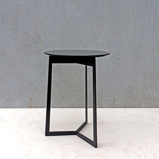 Luiside4 black side table